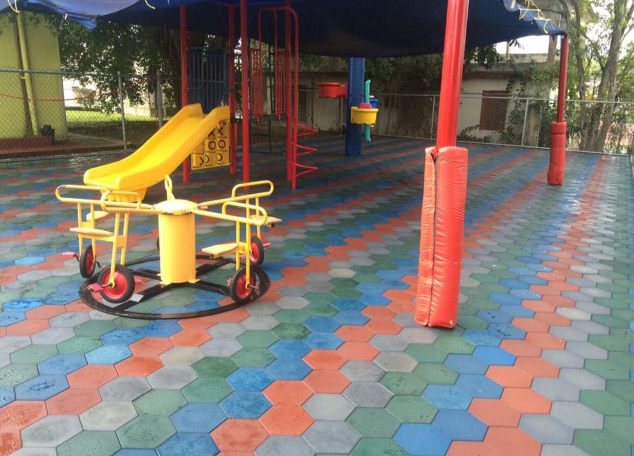 再生橡胶屋面瓦